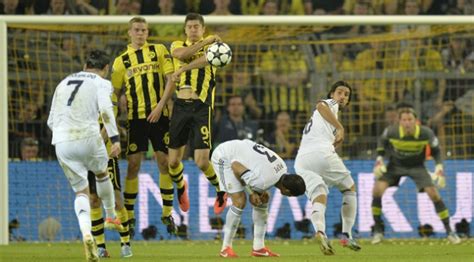 R­e­a­l­ ­M­a­d­r­i­d­-­B­o­r­u­s­s­i­a­ ­D­o­r­t­m­u­n­d­ ­m­a­ç­ı­n­a­ ­d­o­ğ­r­u­